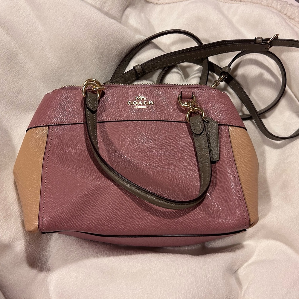 Coach crossbody/shoulder bag